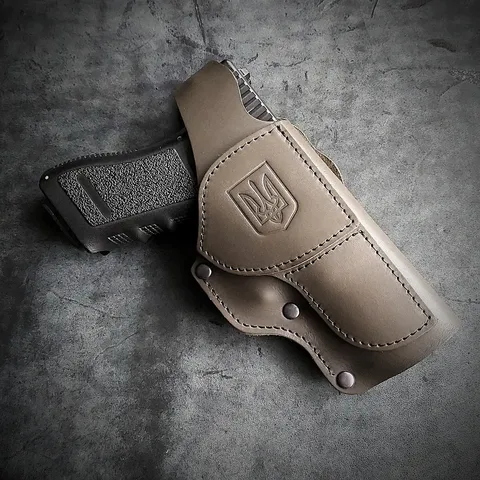 Шкіряна кобура поясна під GLOCK 17, олива з тисненням герб України