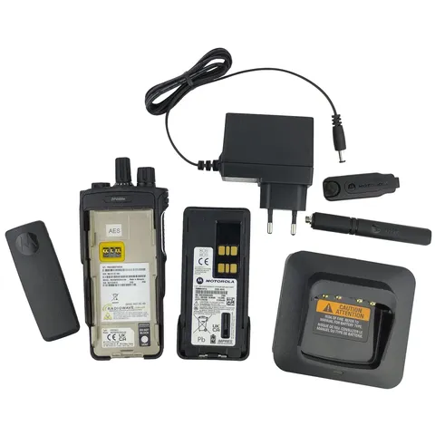 Професійна цифрова портативна рація Motorola DP4400e UHF Li-Ion 2450 мАг (MDH56RDC9VA1AN) — фото 7