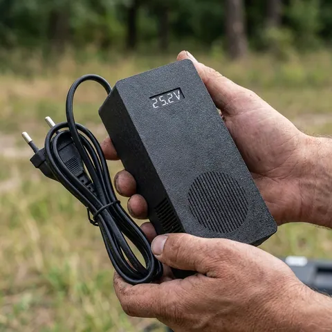 Зарядний пристрій блок живлення для FPV акумуляторів 6S 3A (25.2V) — фото 3