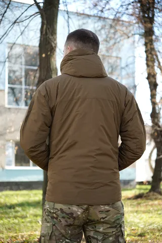 Зимовий мікропуховик у кольорі койот BR YWH з вологостійкою тканиною та знімним капюшоном — фото 9