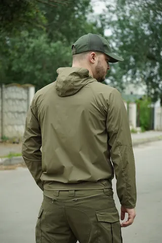 Літня куртка-вітровка хакі кольору — фото 9