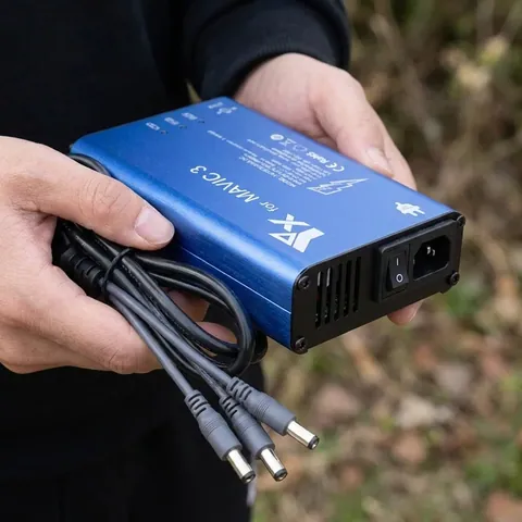 Зарядний пристрій 3 в 1 для DJI Mavic 3 інтелектуальна станція зарядки акумуляторів 17,6 В 4 А з USB — фото 3