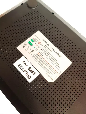 Зарядний мульти пристрій універсальний для рацій Motorola серії DP4xxx, R7, R7a (6 осередків) — фото 7