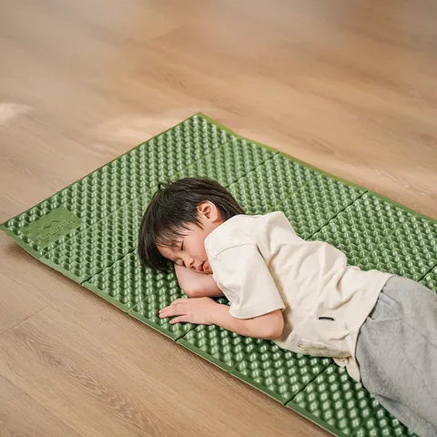 Килимок складаний IXPE Naturehike CNK2450WS044, алюмінієва плівка, 195x60х1,8 см, оливковий зелений — фото 5