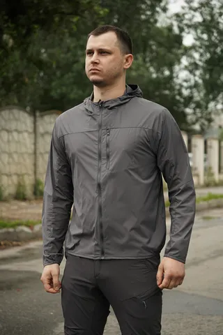 Літня куртка-вітровка сіра — фото 8