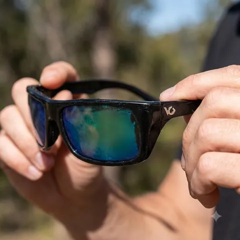Окуляри поляризаційні захисні Venture Gear Vallejo Polarized (green mirror), дзеркальні синьо-зелені, Чорний — фото 3