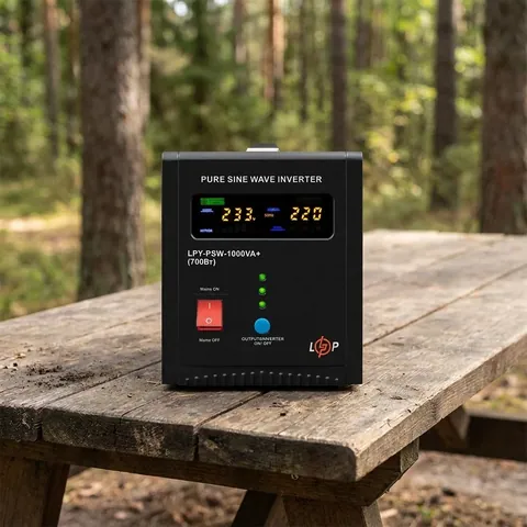 ДБЖ LogicPower LPY-PSW-1000VA+ (700Вт) 10A/20A з правильною синусоїдою 12V