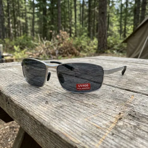 Окуляри поляризаційні BluWater Alumination-5 Silver Polarized (gray) чорні в сріблястій оправі, Сірий