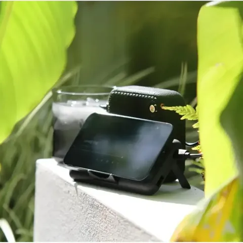Повербанк Nebo 10K Powerbank w/ Kickstand & wWreless Charging, 10 000 mAh (NB NEB-PBK-0010-G) — фото 7