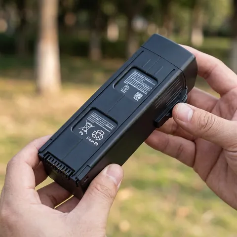 Батарея для дронів DJI Mavic 3 / Mavic 3 Cine / Mavic 3 Pro / Mavic 3T / Mavic 4 підвищеної ємності 7500 мАг — фото 3