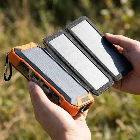 Powerbank із вбудованою сонячною панеллю 20000 мАг 6xUSB Факел — фото 3