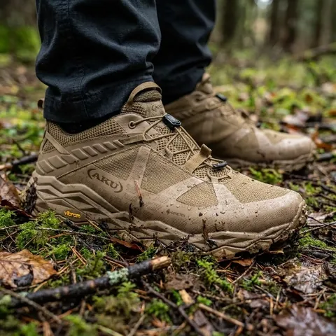 Кросівки AKU Flyrock T GTX Coyote – легкі тактичні кросівки з GORE-TEX та підошвою Vibram