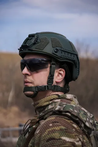 Кевларовий балістичний шолом FAST GEN III Kevlar Olive з кріпленням NVG та рейками — фото 11