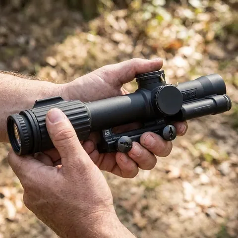 Приціл оптичний Trijicon VCOG 1-8x28; Red MRAD Crosshair — фото 3