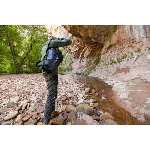 Система фільтрації води LifeStraw Peak Gravity Water Purifier System, 8 л, Mountain Blue — фото 8