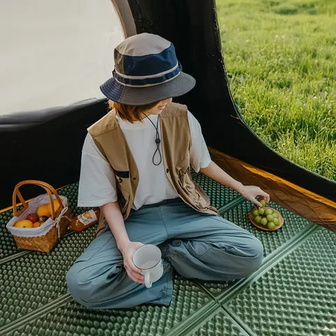 Килимок складаний IXPE Naturehike CNK2450WS044, алюмінієва плівка, 195x60х1,8 см, оливковий зелений — фото 6